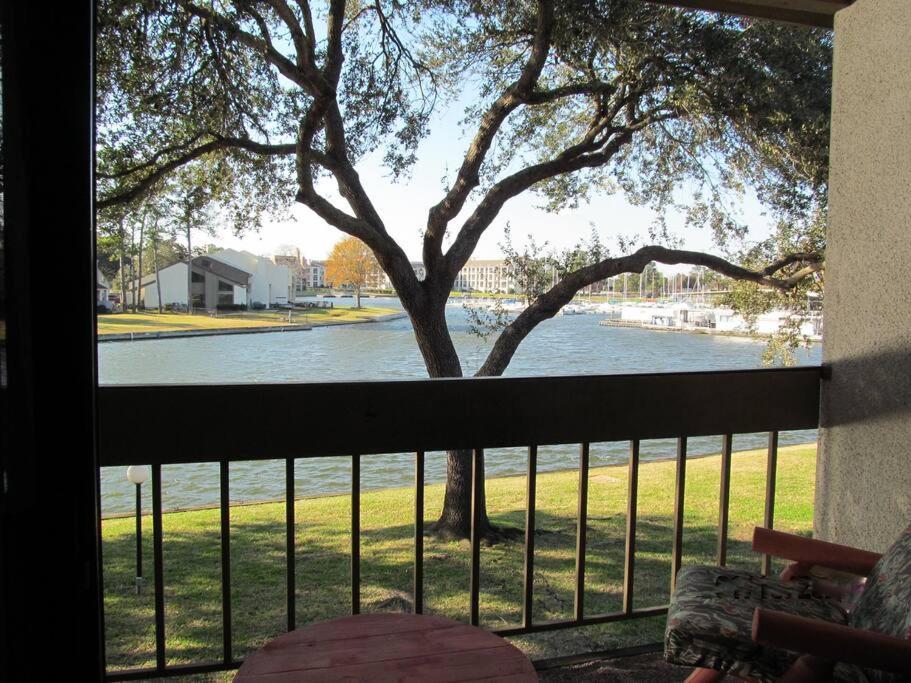 Lakeside Daze! Montgomery Exterior photo