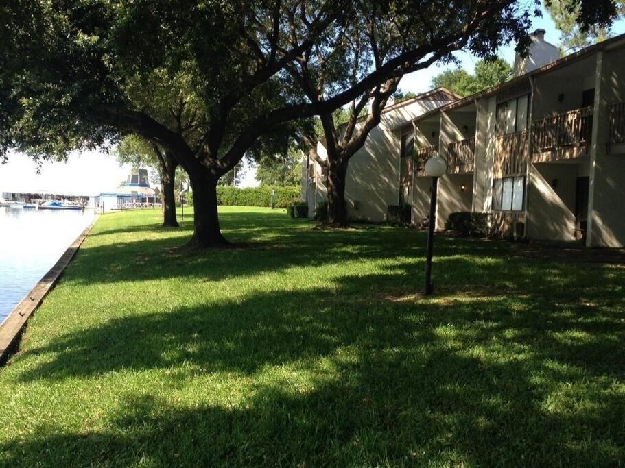 Lakeside Daze! Montgomery Exterior photo